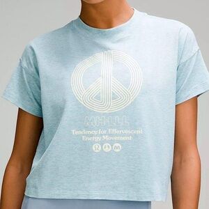 mad happy lululemon collab cates t cropped shirt XS light blue yellow